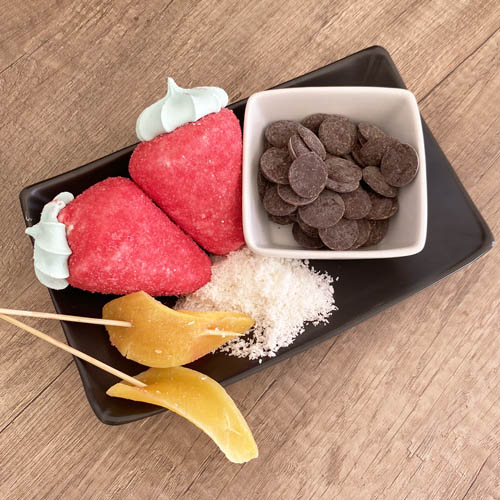 Fondue au chocolat pour 2 personnes avec ses fraises géantes !